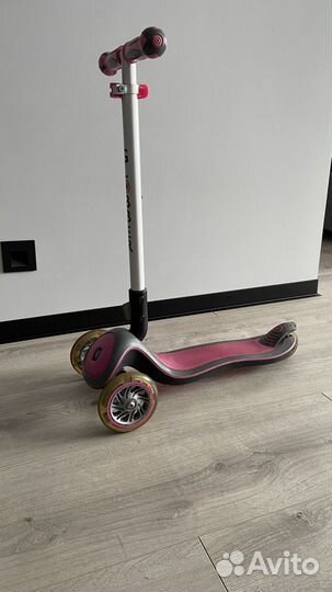 Самокат трехколесный globber