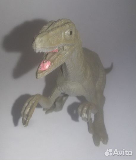 Игрушки: Динозавры, Волк, Пёс, Баран, Корова