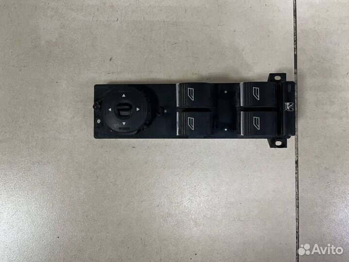 Блок управления стеклоподъемниками Ford Focus 2 DB 2008-2011