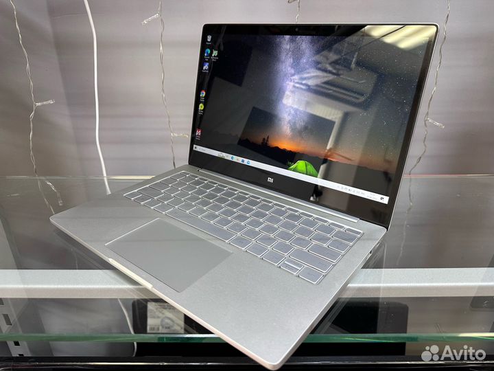 Ноутбук Xiaomi Mi Notebook Air 13.3