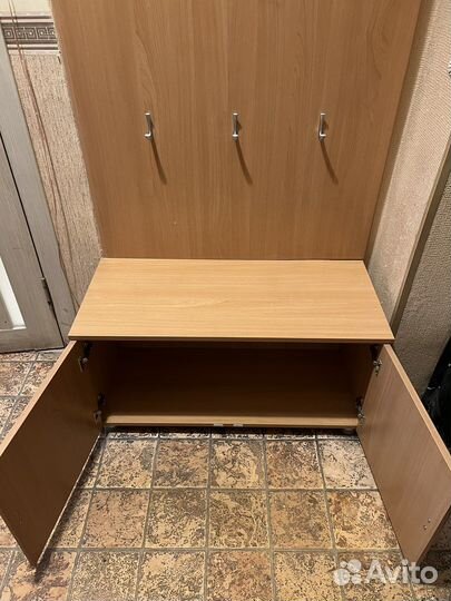 Вешалка в прихожую с тумбой для обуви