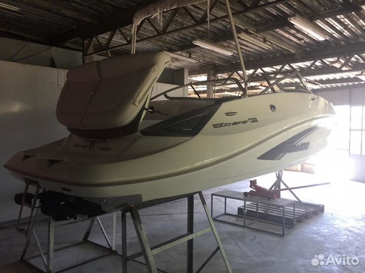 BRP Sea-Doo Challenger 230