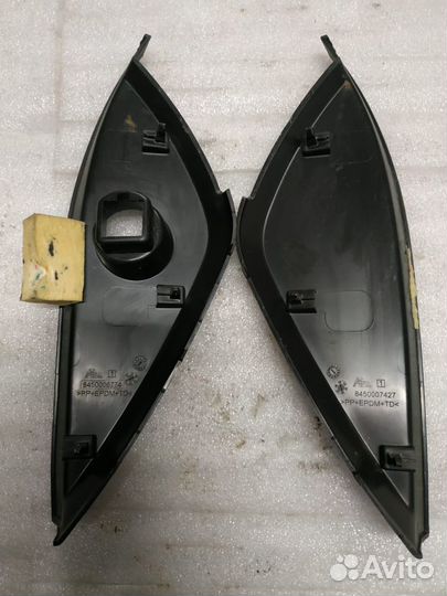 Боковые заглушки панели LADA Vesta