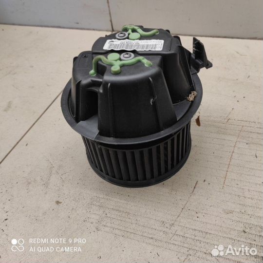 Моторчик печки Nissan Almera G15 1.6 16V K4M 2013