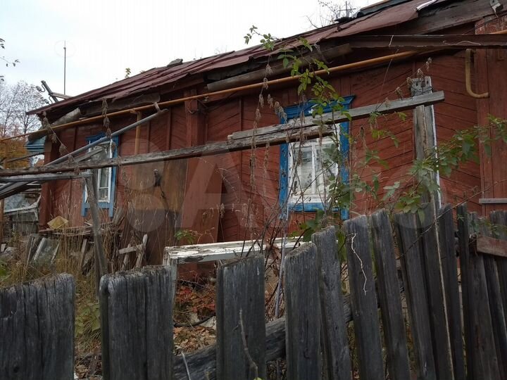 Дом 27,4 м² на участке 6 сот.
