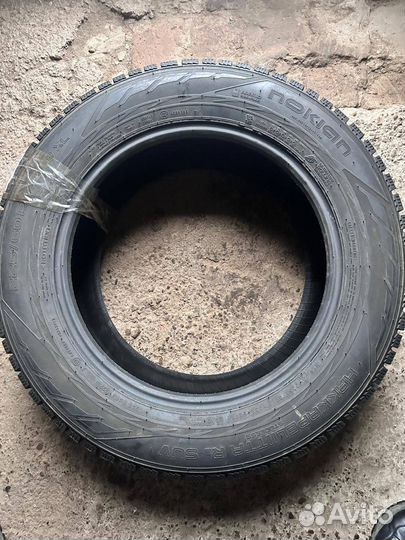 Nokian Tyres Hakkapeliitta R2 SUV 225/60 R17