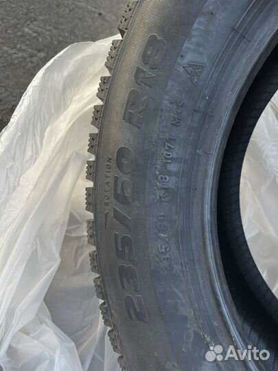 Pirelli Formula Ice 235/60 R18