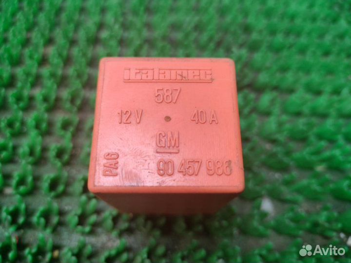 Реле обогрева заднего стекла Opel Tigra A X14XE