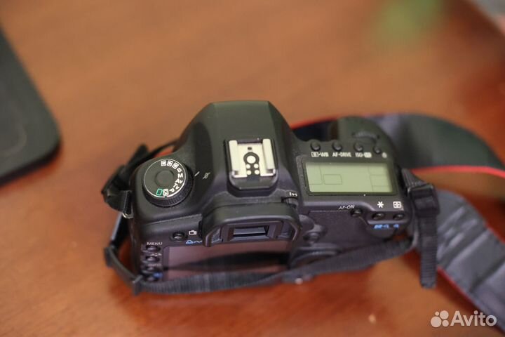 Зеркальный фотоаппарат canon 5d mark ii