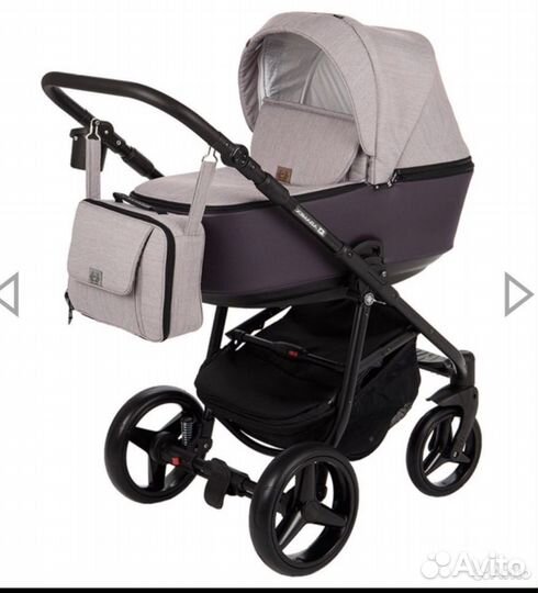 Прогулочная коляска adamex