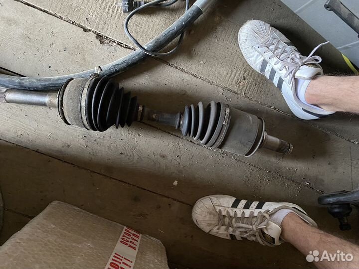 Запчасти на toyota land cruiser 100