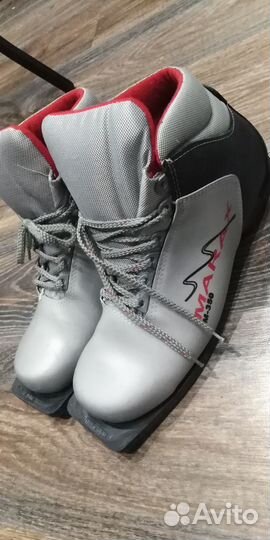 Ботинки лыжные