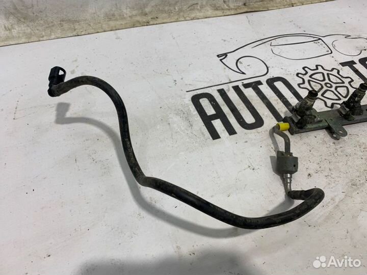 Рампа с форсунками Nissan X-Trail T30 QR20DE 2004