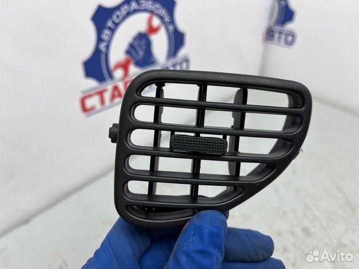 Дефлектор воздушный левый Kia Spectra ижевский S6D