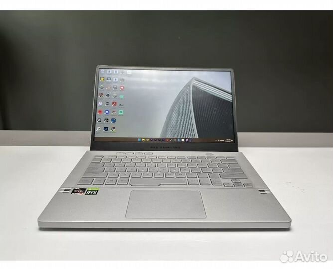 Asus ROG zephyrus g14 ryzen 9 5900HS RTX 3060