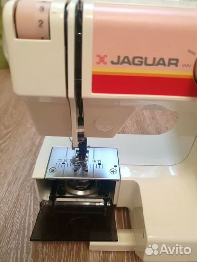 Швейная машина jaguar mini 281 (ломает иглу)