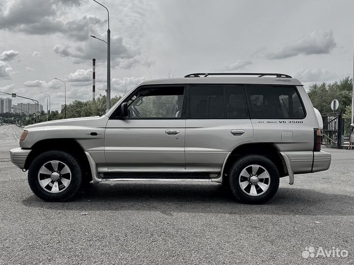 Mitsubishi Pajero 3.5 AT, 1998, 290 000 км