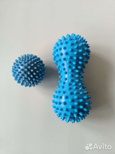 Массажный мячик и арахис