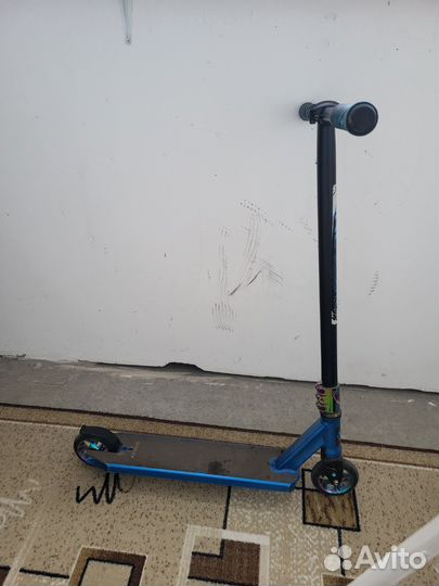 Трюковой самокат