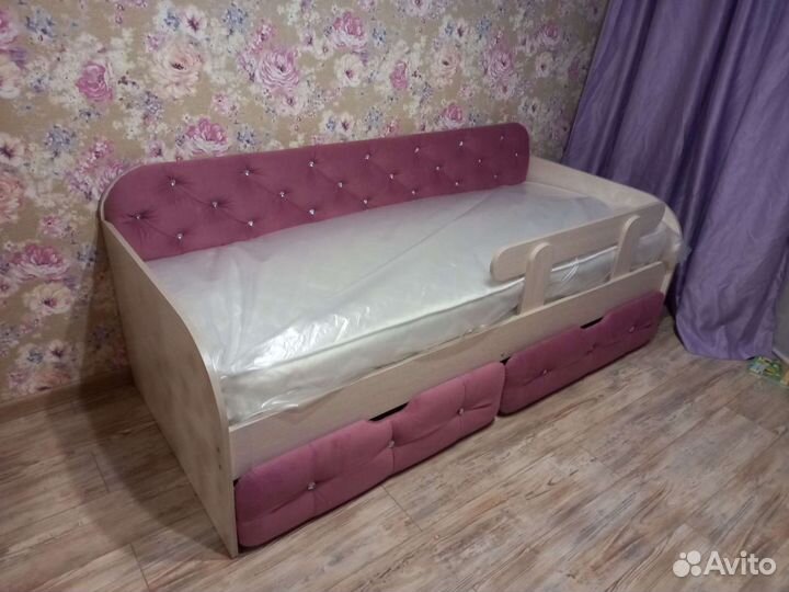 Детская кровать новая