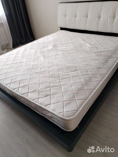 Матрас 160х200 бу