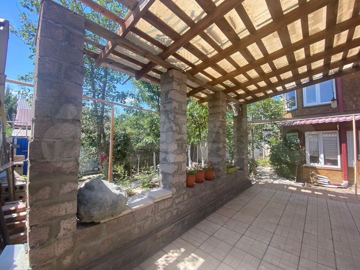 Дом 90 м² на участке 2,8 сот.