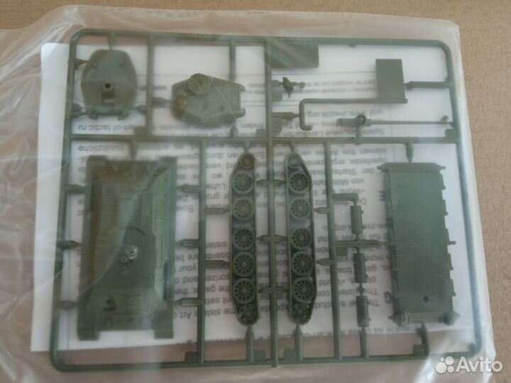 Сборные модели танков 1:100