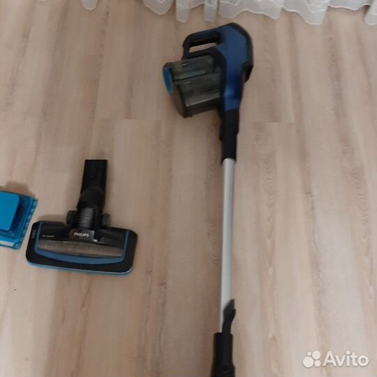 Беспроводной моющий пылесос Filips. Мощность 21.6