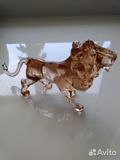 Статуэтка Лев