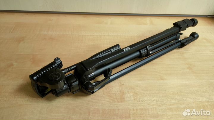 Штатив для фотоаппарата DiCom