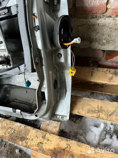 Audi a4 дверь задняя левая