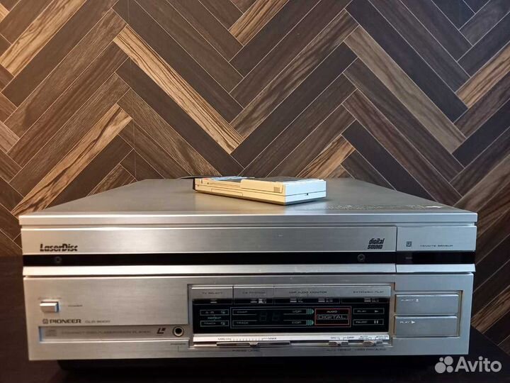 Проигрыватель LD/CD Pioneer CLD-9000