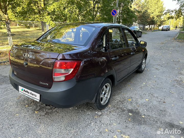 LADA Granta 1.6 МТ, 2012, 121 700 км