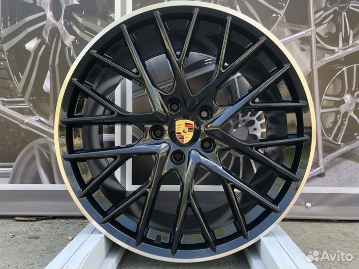 Новые разноширокие диски на Porshe Panamera