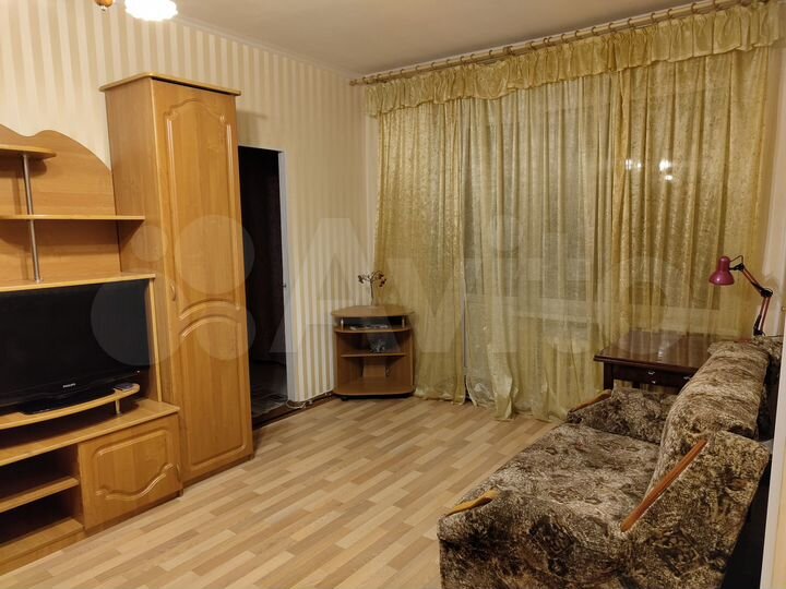 2-к. квартира, 56 м², 4/4 эт.