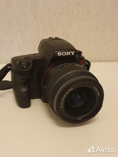 Зеркальный фотоаппарат sony a37