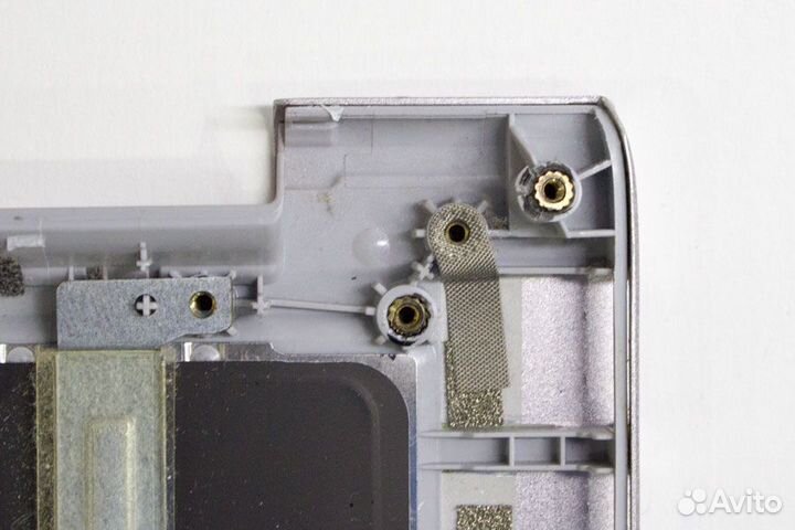 Верхняя часть корпуса с клавиатурой (топкейс) 13NB