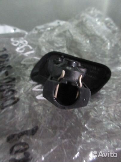 Форсунка фароомывателя правая meriva-A