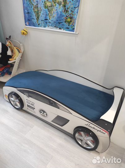 Детская кровать машинка с матрасом бу