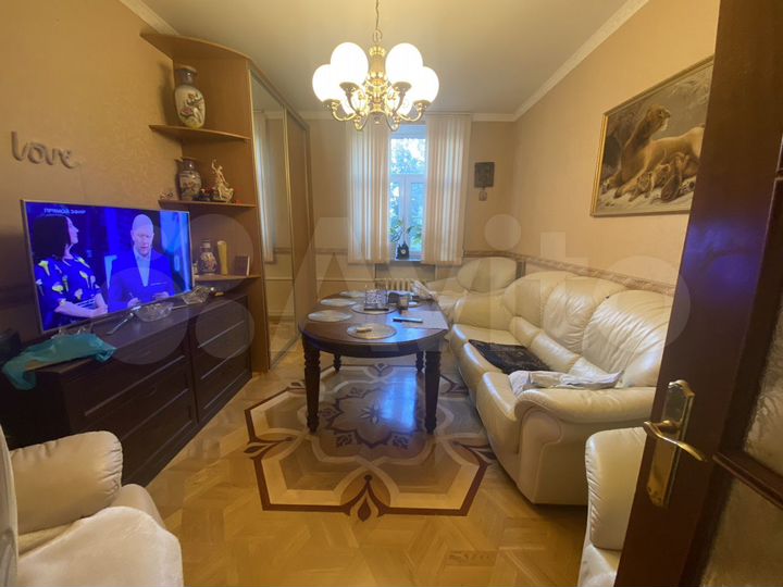 2-к. квартира, 65 м², 3/5 эт.