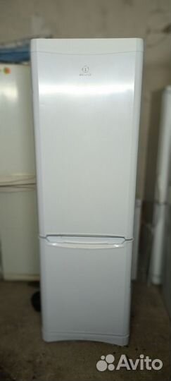 Холодильник indesit