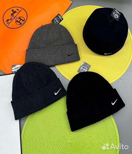 Мужская шапка