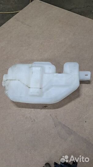 Бачок омывателя LADA vesta SW