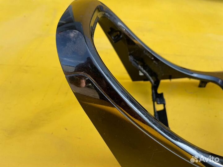 Рамка магнитолы Opel Astra J GTC черная глянец