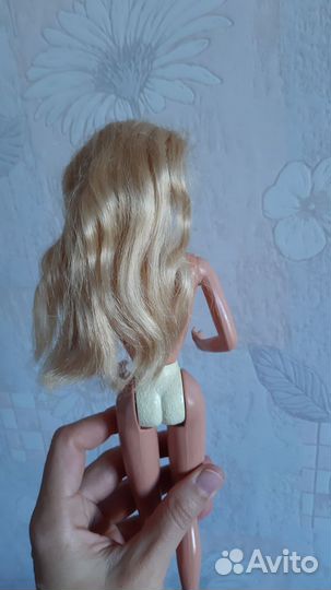 Барби с фиолетовыми глазами