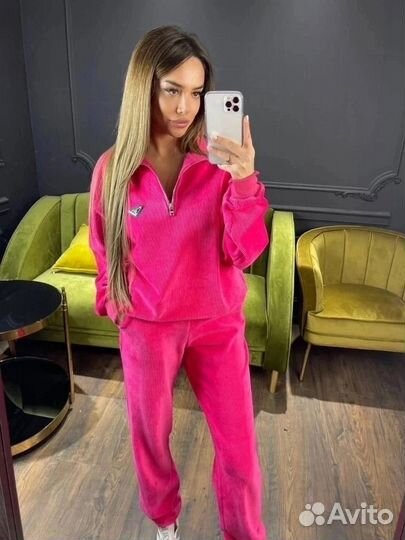 Костюм спортивный