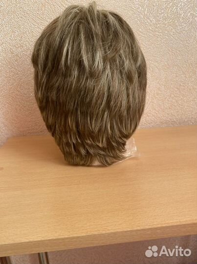 Парик женский