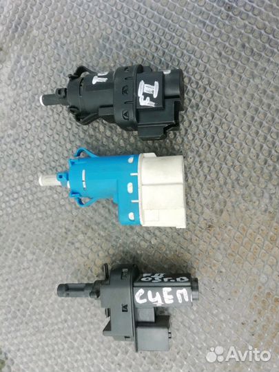 Датчик включения стоп сигнал Форд фокус2