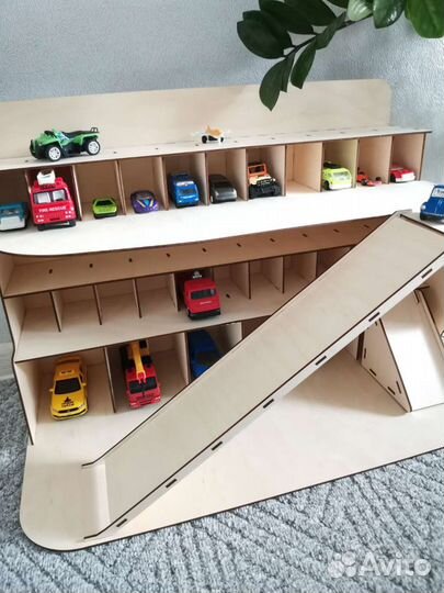 Парковка, Кукольный домик, Заправка