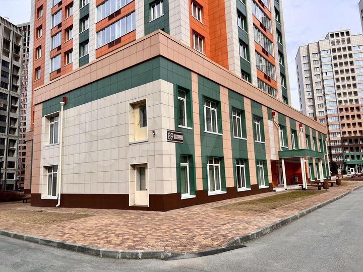 Офисное помещение в центре - 183 м², с парковкой